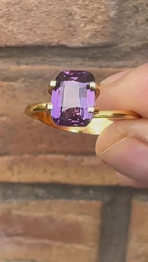 Pink Sapphire violetish pink 3.00crt